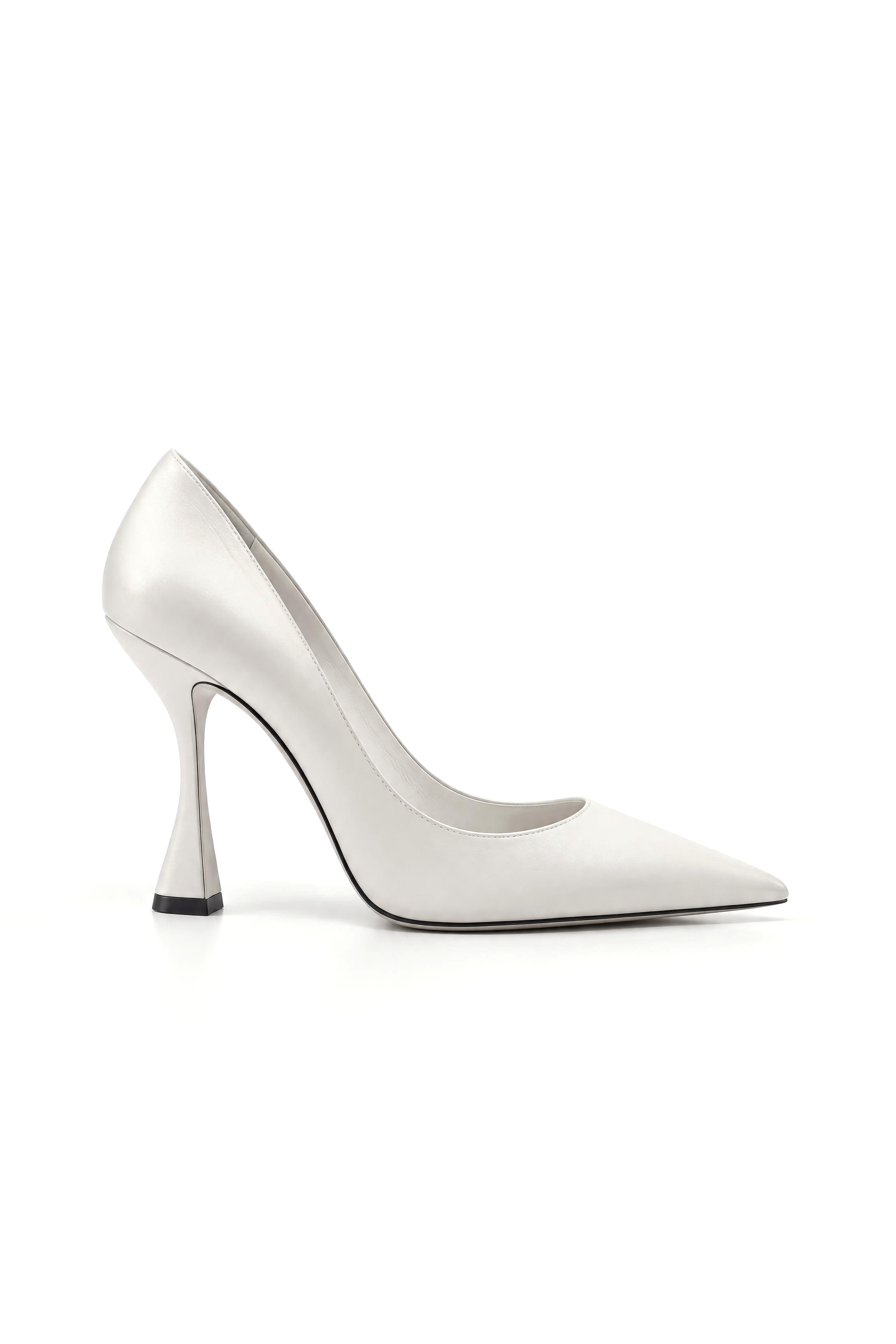 Sculpted Heel Pump — Ivory
