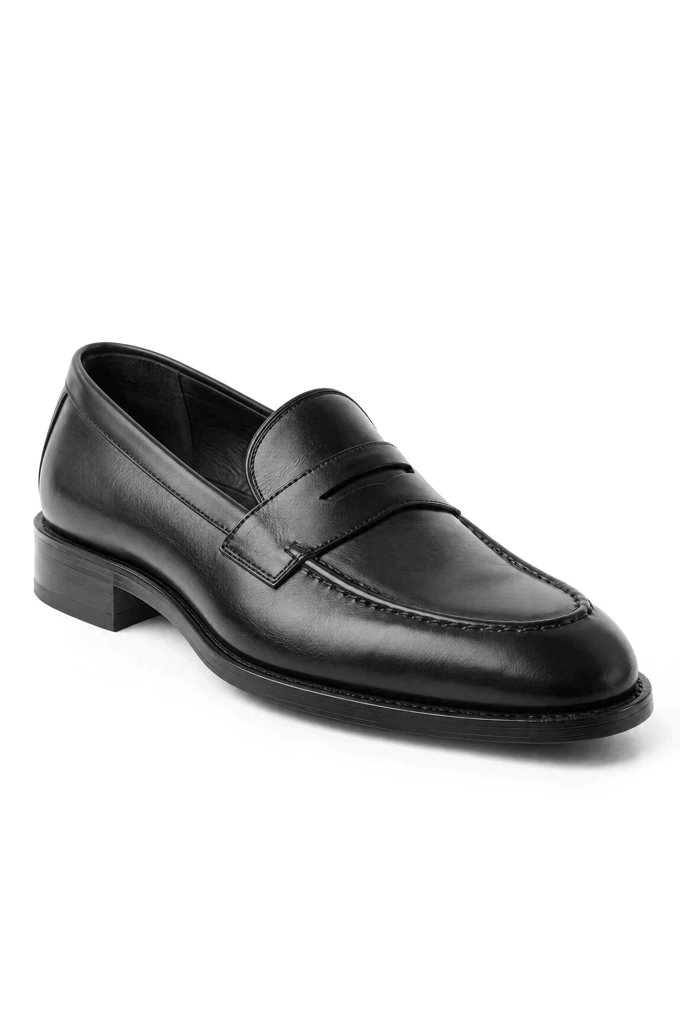The Ravel Loafer — Black
